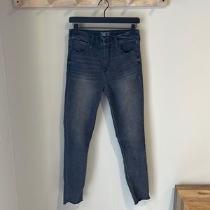 Abercrombie & Fitch | Faded Black High Rise Super Skinny Ankle | Sz 27 / 4